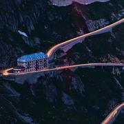 疑人的个人资料头像