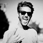 裸奔的蜗牛的个人资料头像