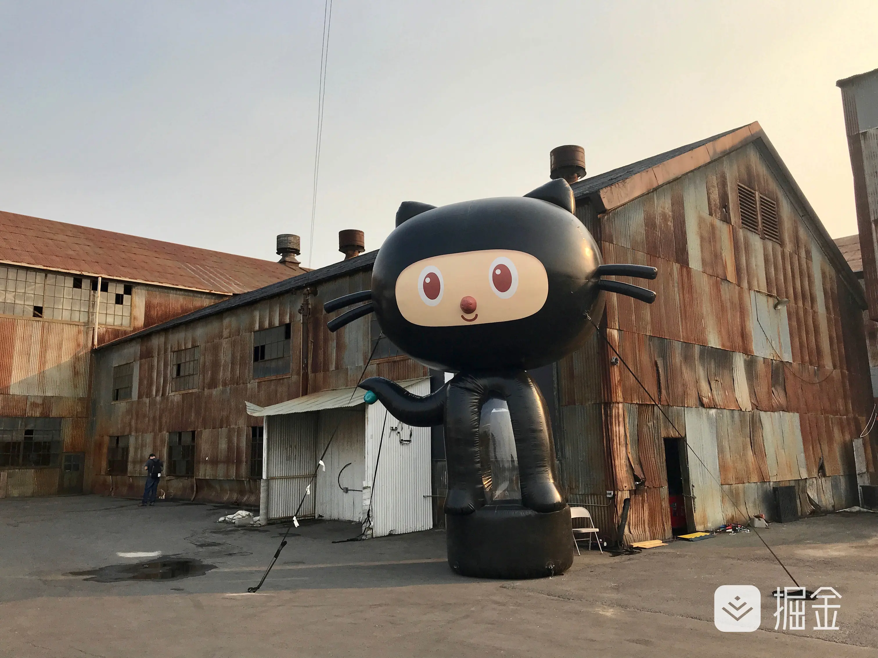 Octocat 巨大的充气雕像