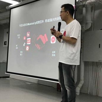 凤尾于2017-11-15 11:46发布的图片