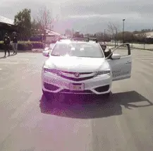 天才黑客！17岁打脸乔布斯，20岁搞疯索尼，26岁叫板特斯拉，写2000行代码市值8000万美金