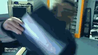 天才黑客！17岁打脸乔布斯，20岁搞疯索尼，26岁叫板特斯拉，写2000行代码市值8000万美金