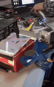 跳一跳高分全攻略，这个微信小程序小游戏有毒