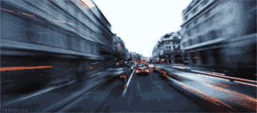 数据哪存比较好？AI把用户“逼上”公有云