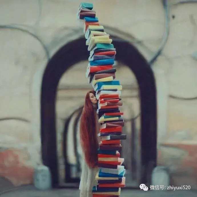 被任务压迫的女孩