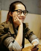 面朝南的落地窗的个人资料头像