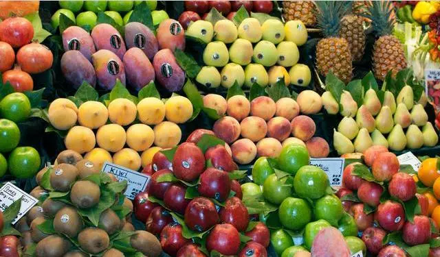 跟风微信小程序，生鲜水果店如何借力小程序每天多赚2万块？