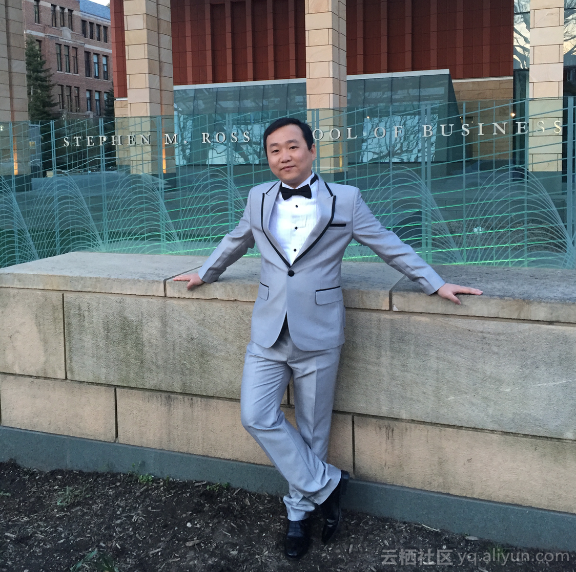 ef273fdc14284e0f7c62020066859371ee80aa40 