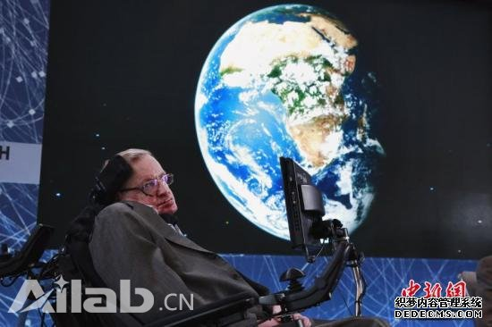 霍金警告人工智能危险性 称其若失控很难被阻止