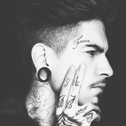 离行言的个人资料头像