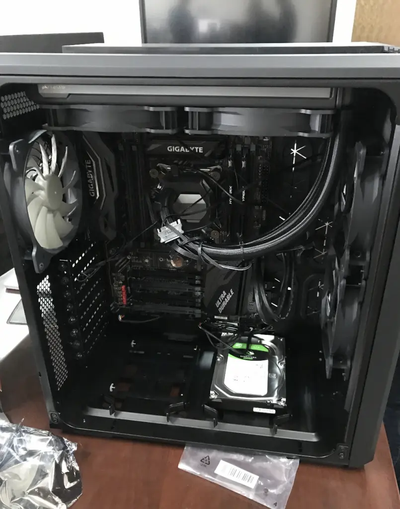 《给你一份配置清单:机器学习、深度学习电脑显卡配置指南》