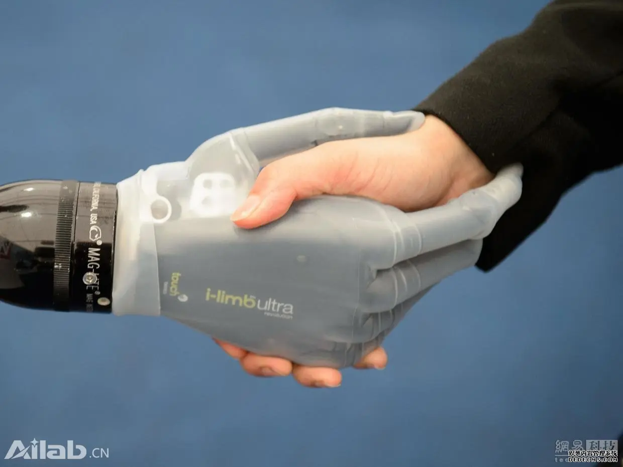 第四次工业革命：AI席卷全球的社会大变革？