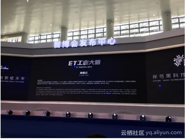 e82de9e7a404cbf0a86c5bf99bf6d04882e21fb3