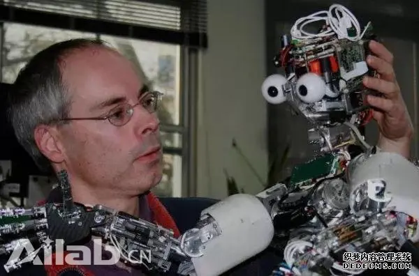 人工智能这条小船何时才能变成航母？