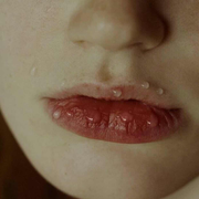 啊喂我想养只狗狗的个人资料头像