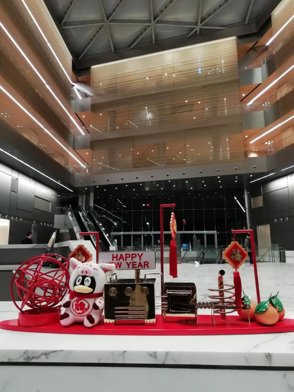 大厅——第一条“腰带”