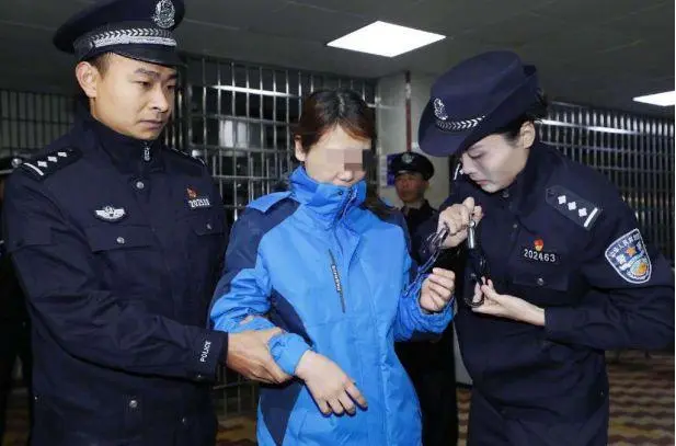 7条人命、潜逃23年，“整容逃犯”劳荣枝竟被“它”一眼认出