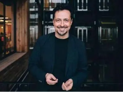 《奇葩说》撞题郭敬明，面对“死亡”，AI竟然赚足眼泪和流量？