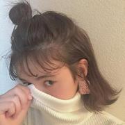 奶盖哇的个人资料头像