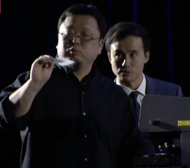 “老赖”罗永浩：“首席忽悠官”，发布黑科技鲨纹技术