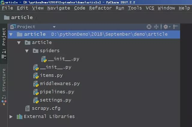 手把手教你如何新建scrapy爬虫框架的第一个项目（上）