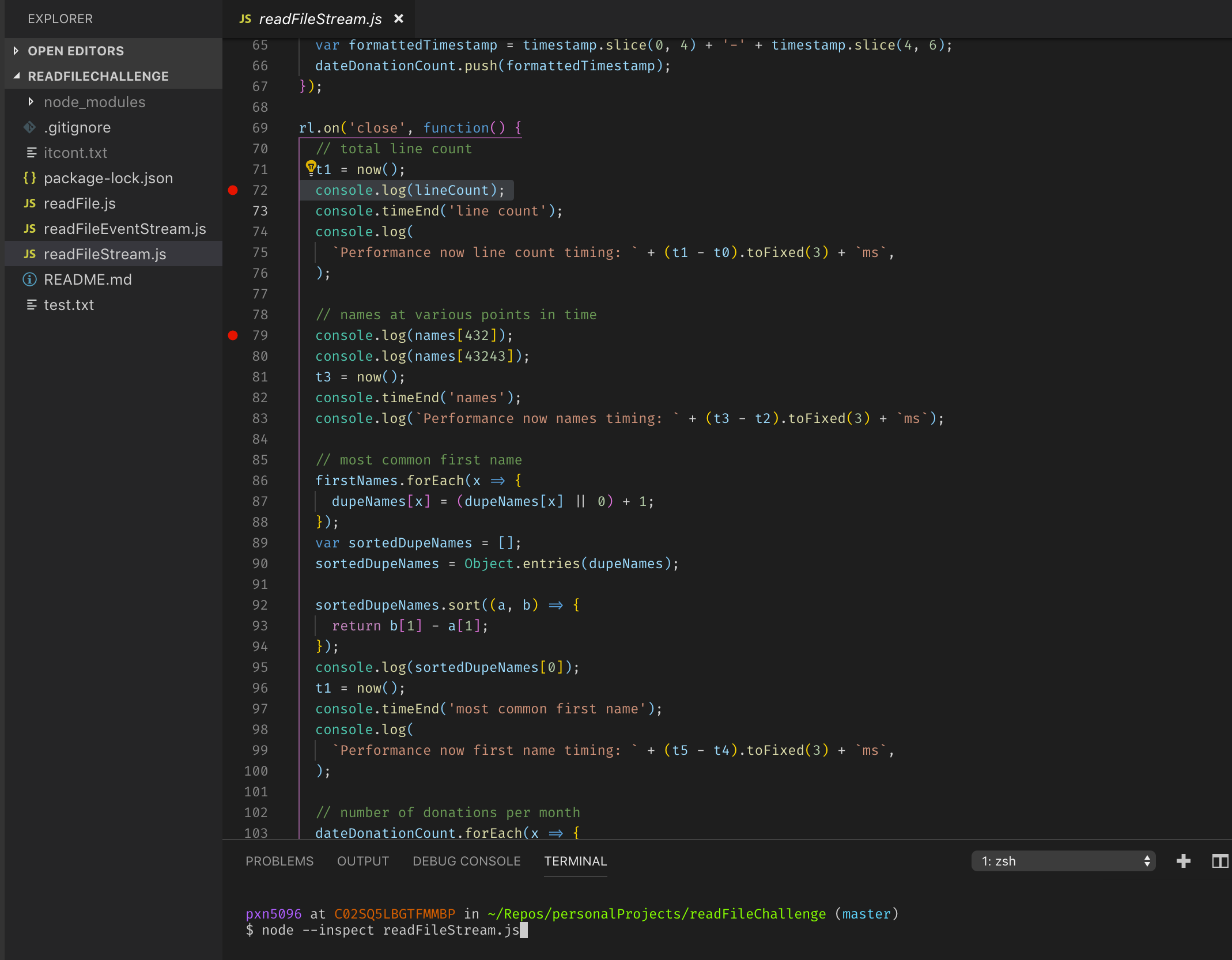 看到红色断点了吗?看到终端中的 `node — inspect readFileStream.js` 了吗?就像这样。