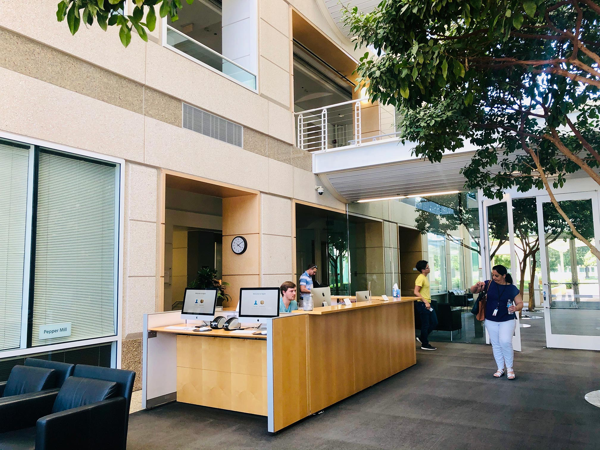 infinity-loop-office-inside