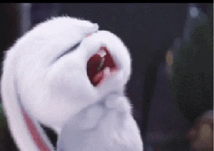 好笑