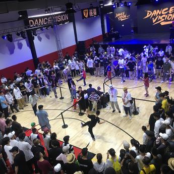 祖安甜言蜜语艺术家于2019-08-25 14:37发布的图片