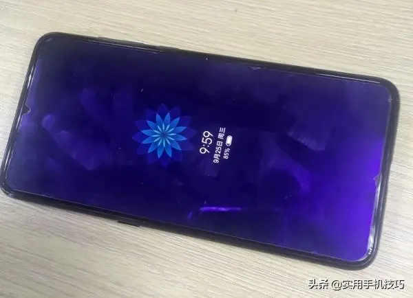 华为手机不亮屏也能显示时间日期？10秒就能设置，原来这么简单