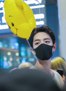 差点被发现叻的个人资料头像