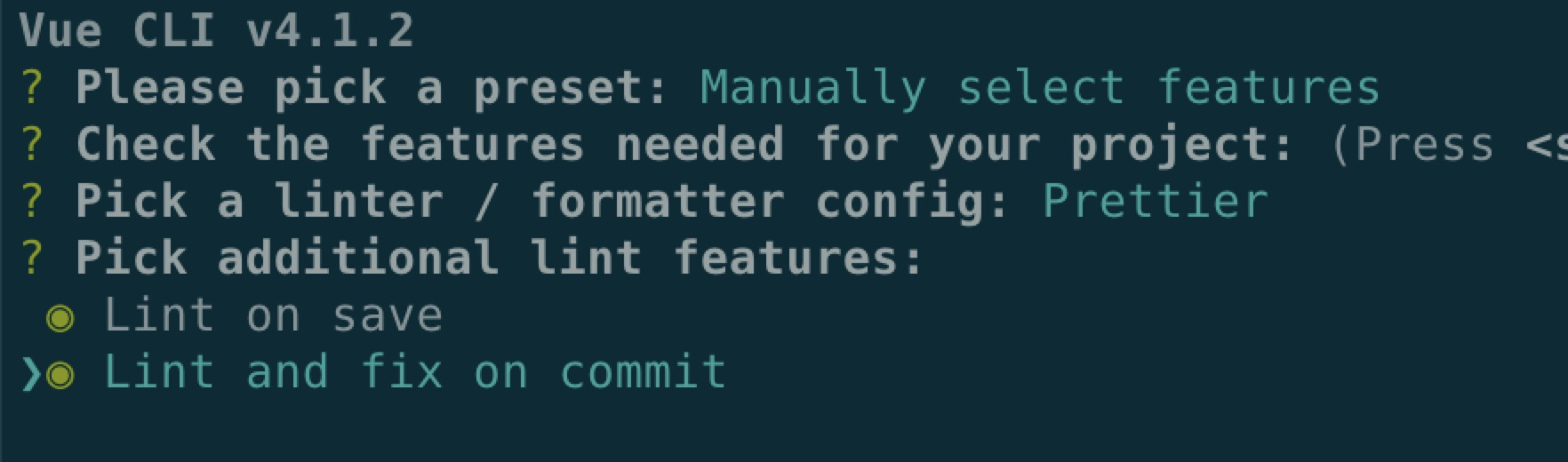 选择上 Lint on save 和 Lint and fix on commit