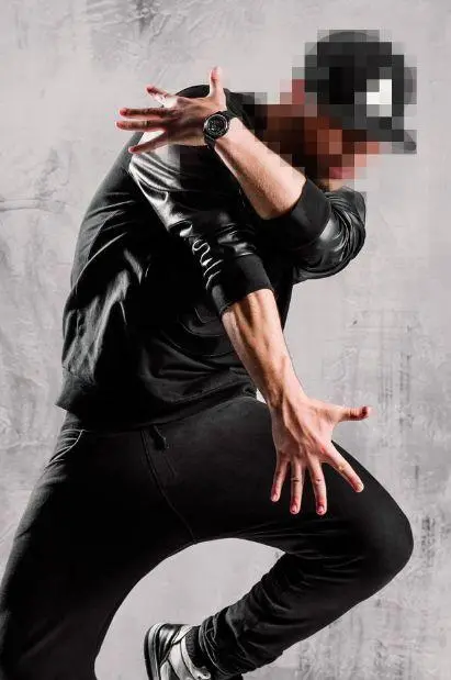 如何用 Photoshop 做出这种迷幻效果？