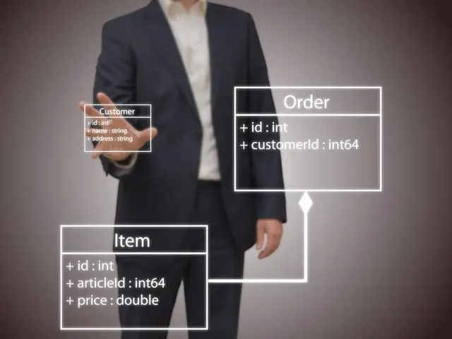 阿里资深架构师：浅谈我从CRUD码农到70W年薪架构师的经历