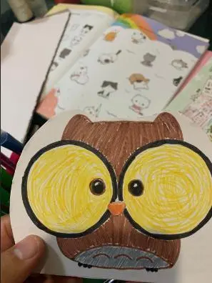 为了给孩子做手工，专门看了几本简笔画的书