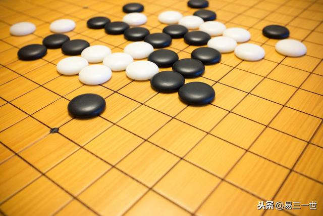 python3的pygame的五子棋布局设置和代码详细分析