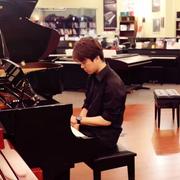 lambert0415的个人资料头像