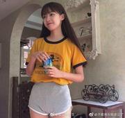 月半了一的个人资料头像