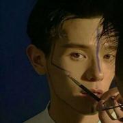 前端届的彭于晏的个人资料头像