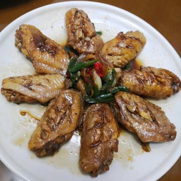 咖啡店看见的那只狗于2020-07-22 09:45发布的图片