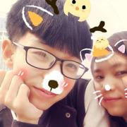 两个人的个人资料头像