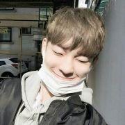 咕噜咕噜_嘹亮小号的个人资料头像