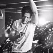 爱唱歌的肖大叔的个人资料头像