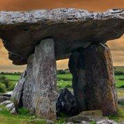 只向正义屈服的个人资料头像