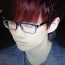 且拼且成的个人资料头像