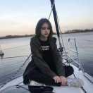 时光他咬人的个人资料头像