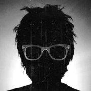 七月比五月多两月的个人资料头像