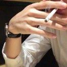 尊严的个人资料头像